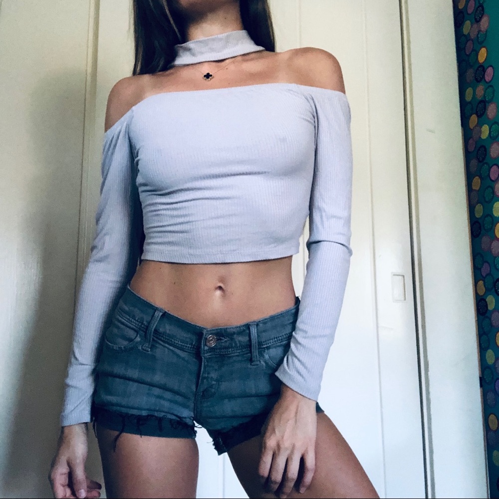 LF Seek The Label Open Shoulder Long Sleeve Crop